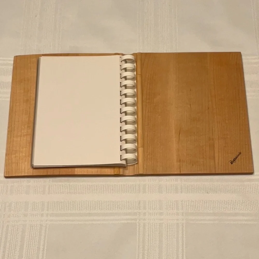 Wishfulwoods Solid Maple Hand Crafted Photograph Album - Picture 4 of 6
